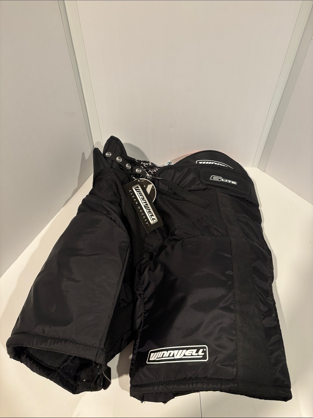 Winnwell Black Hockey Pants NWT